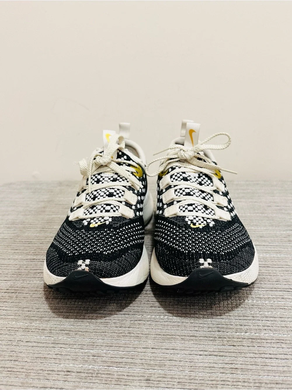 Nike React Escape RN Flyknit Black Sail Gold Women’s Snoes DC4269-002 Size  8,5